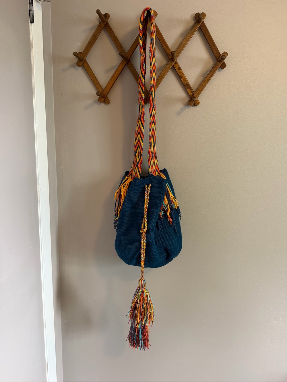 Authentic Colombian Wayuu Mochila Bag - Blue Woven Crossbody Bucket Bag Tassels